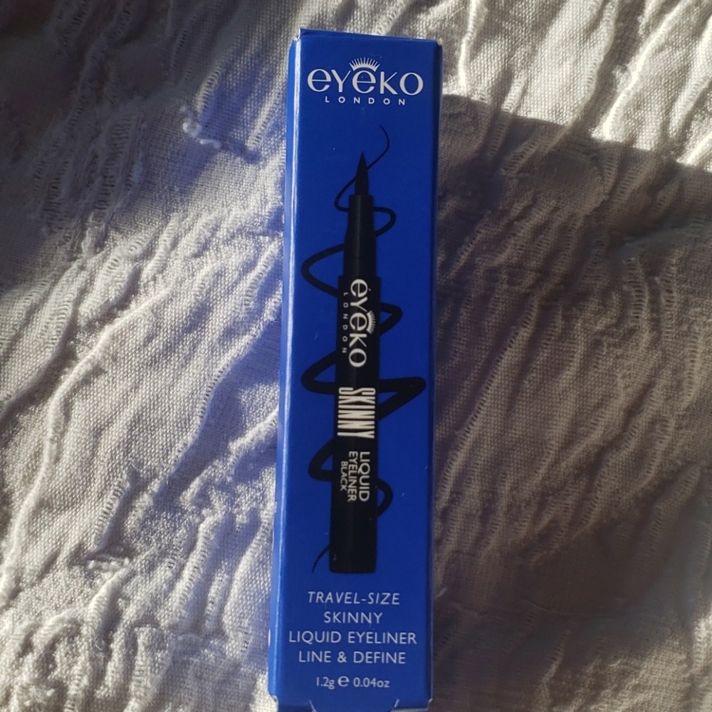 👁Eyeko London skinny liquid eyeliner